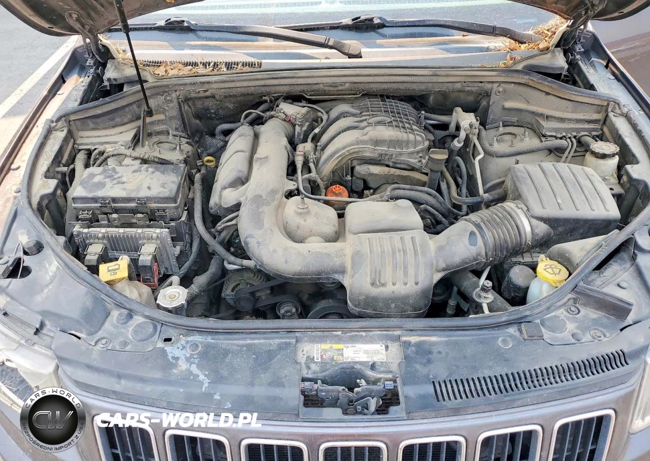2014 Jeep Grand Cherokee Laredo VIN:1C4RJFAGXEC135480 - 12