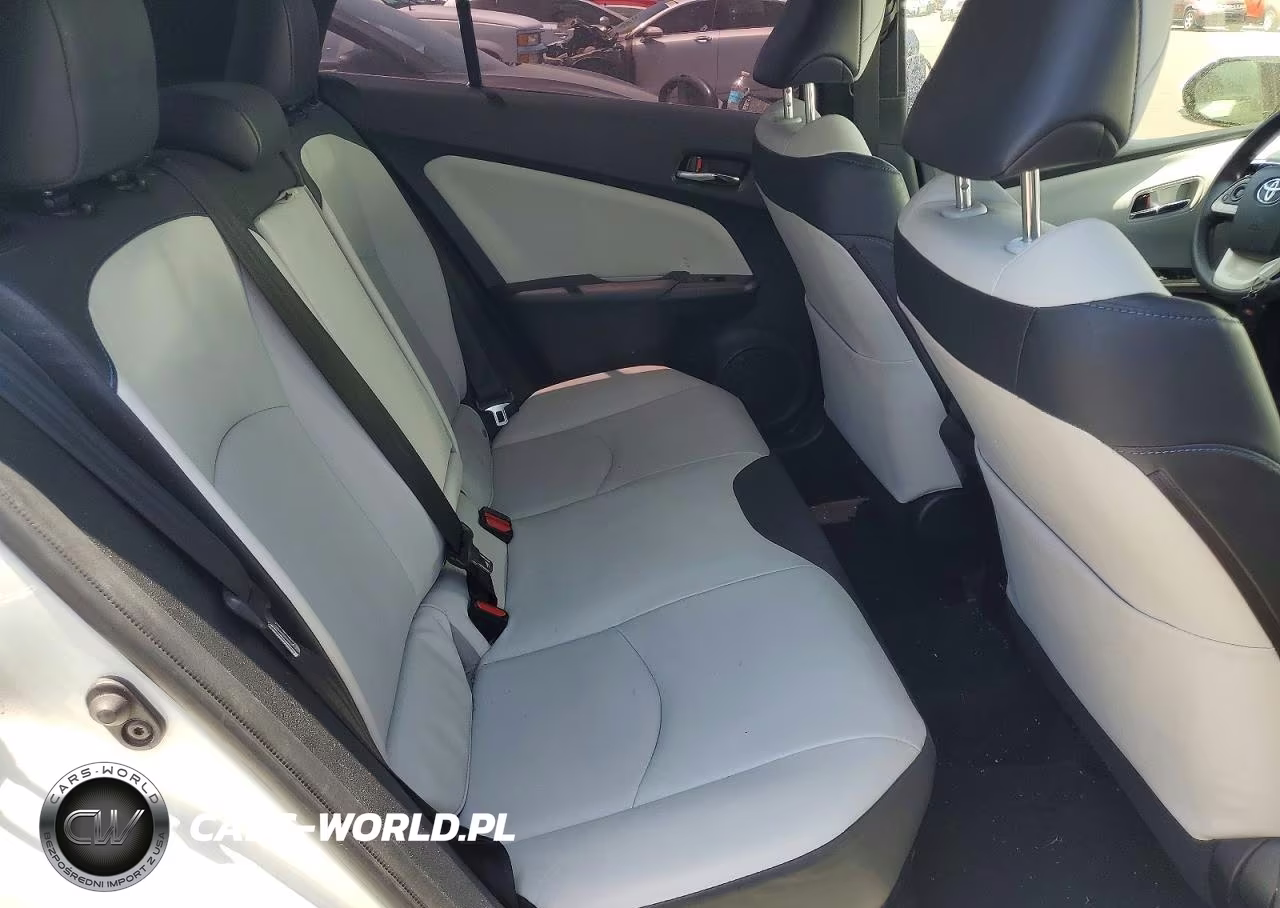 2016 Toyota Prius Three VIN:JTDKARFU5G3026784 - 10