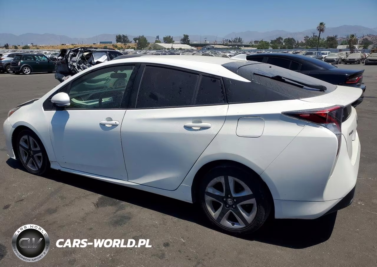 2016 Toyota Prius Three VIN:JTDKARFU5G3026784 - 2