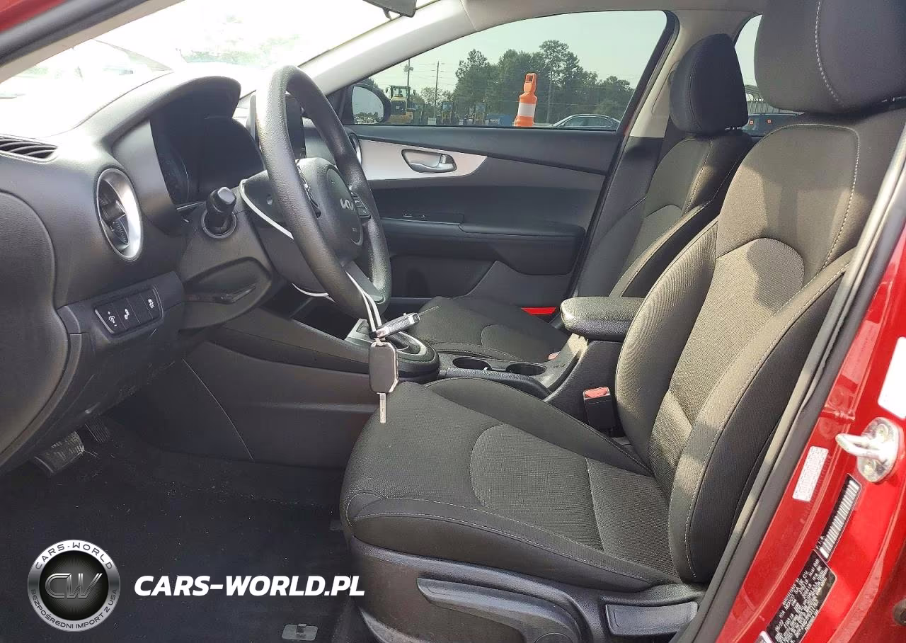2023 Kia Forte Lxs VIN:3KPF24AD7PE511767 - 7