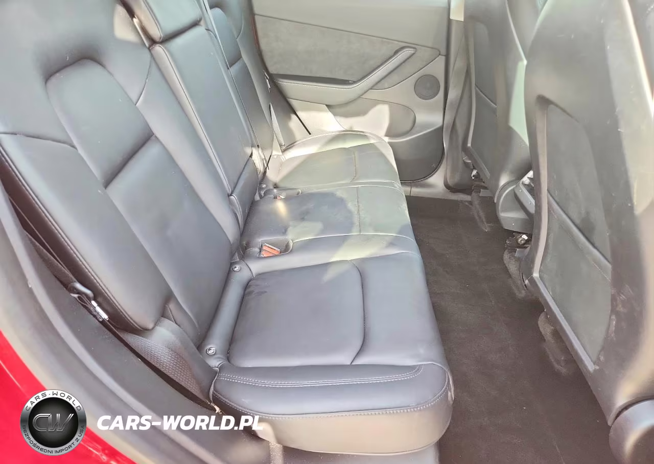 2021 Tesla Model Y VIN:5YJYGDEE3MF294432 - 10