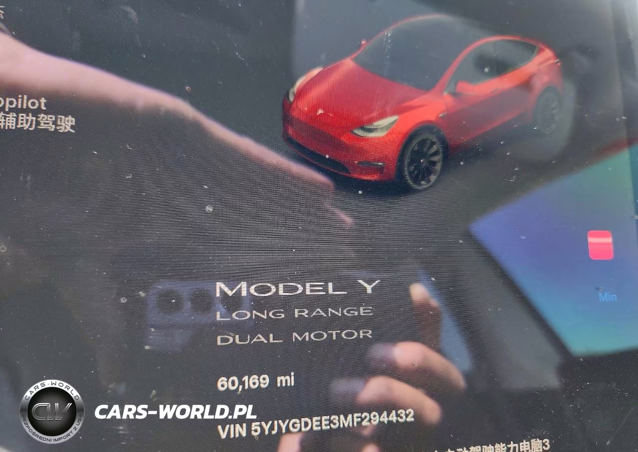 2021 Tesla Model Y VIN:5YJYGDEE3MF294432 - 9
