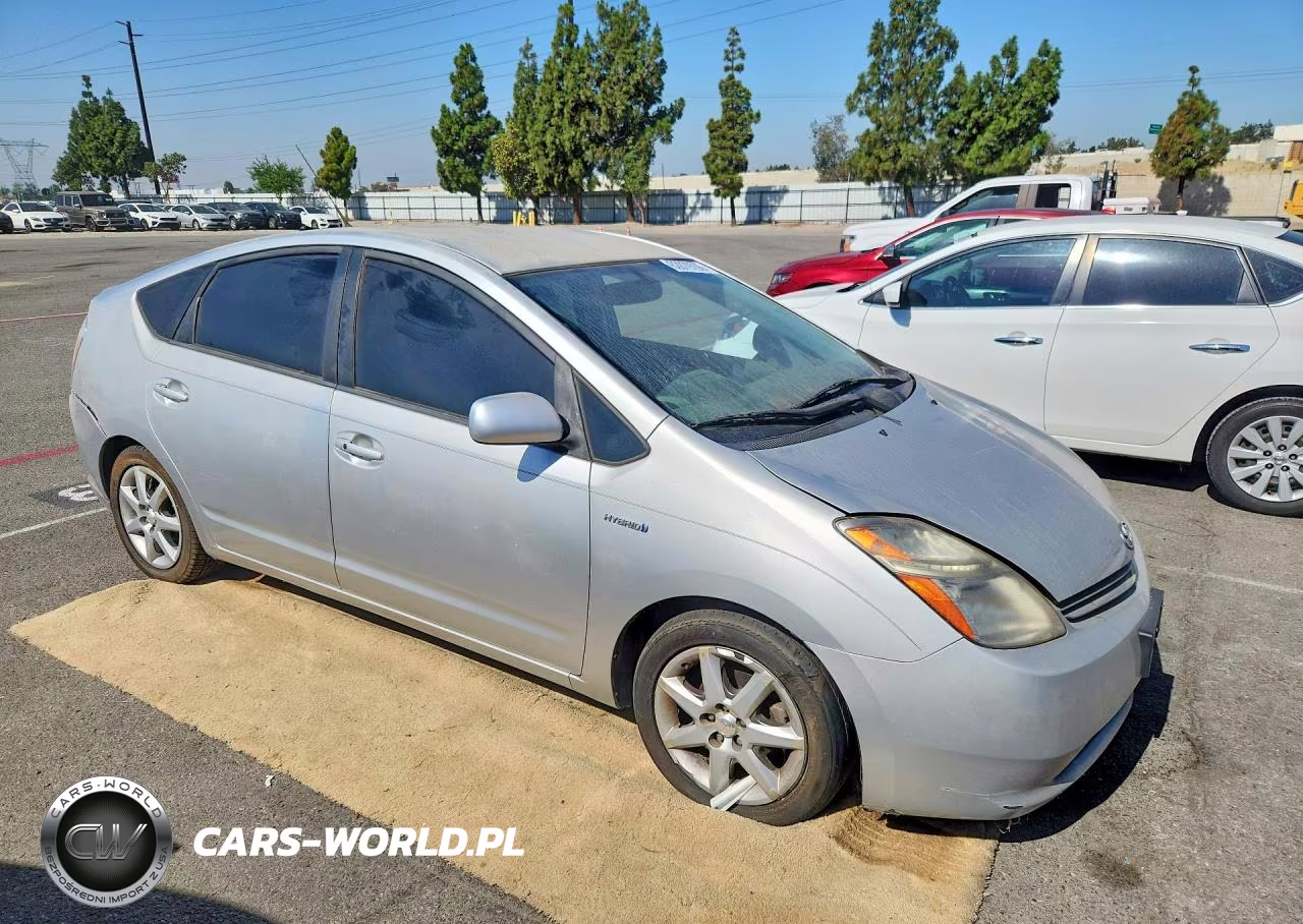 2009 Toyota Prius Touring VIN:JTDKB20U193468347 - 4