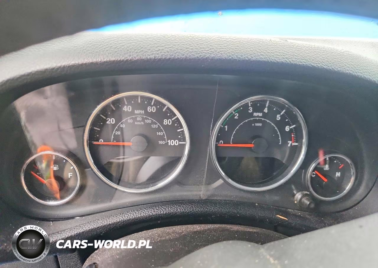 2015 Jeep Wrangler Unlimited Sport VIN:1C4BJWDG2FL574011 - 9