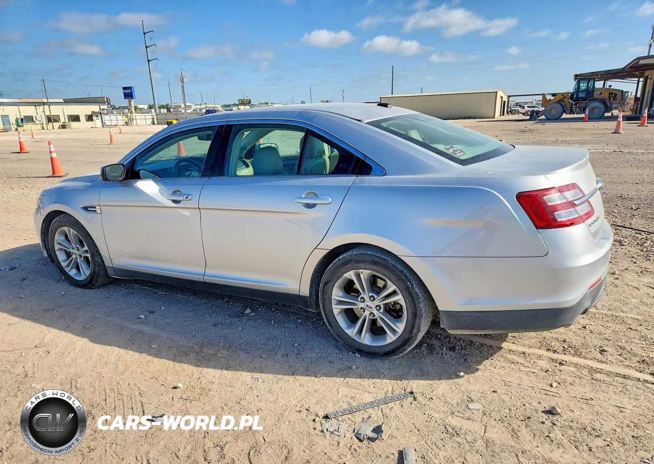 2015 Ford Taurus Sel VIN:1FAHP2E89FG114092 - 2