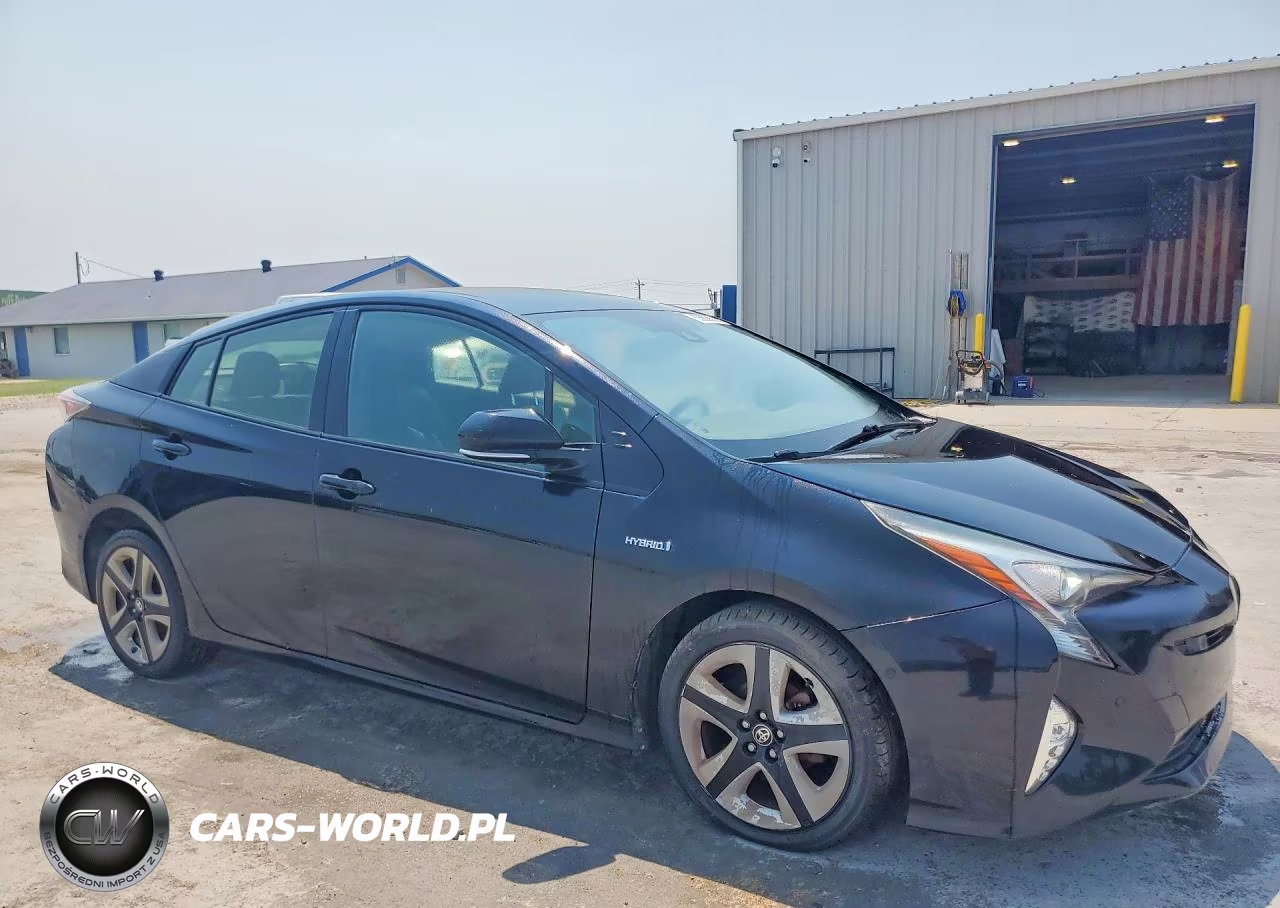 2016 Toyota Prius Four Touring VIN:JTDKARFU2G3002779 - 4