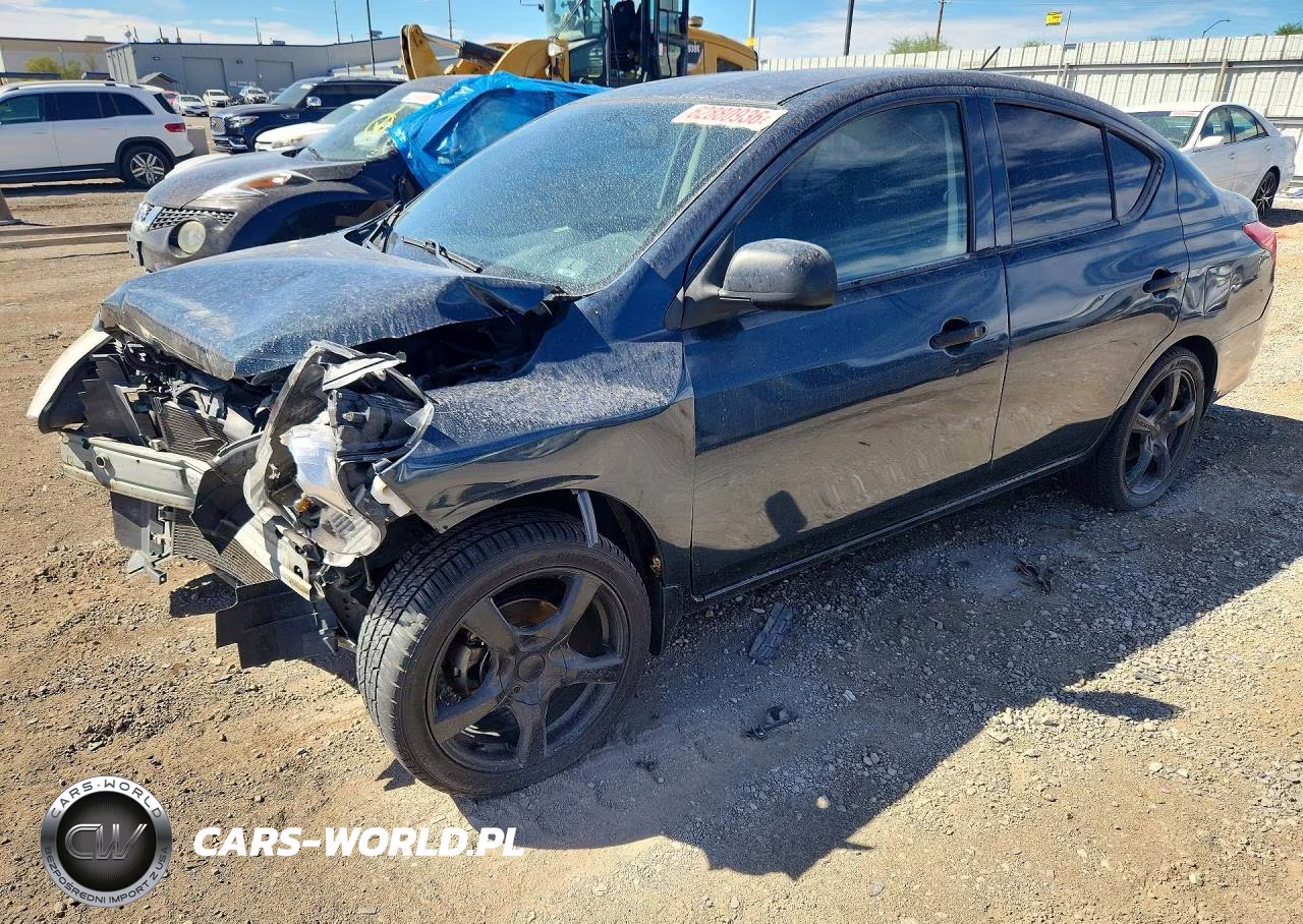 2015 Nissan Versa 1.6 S