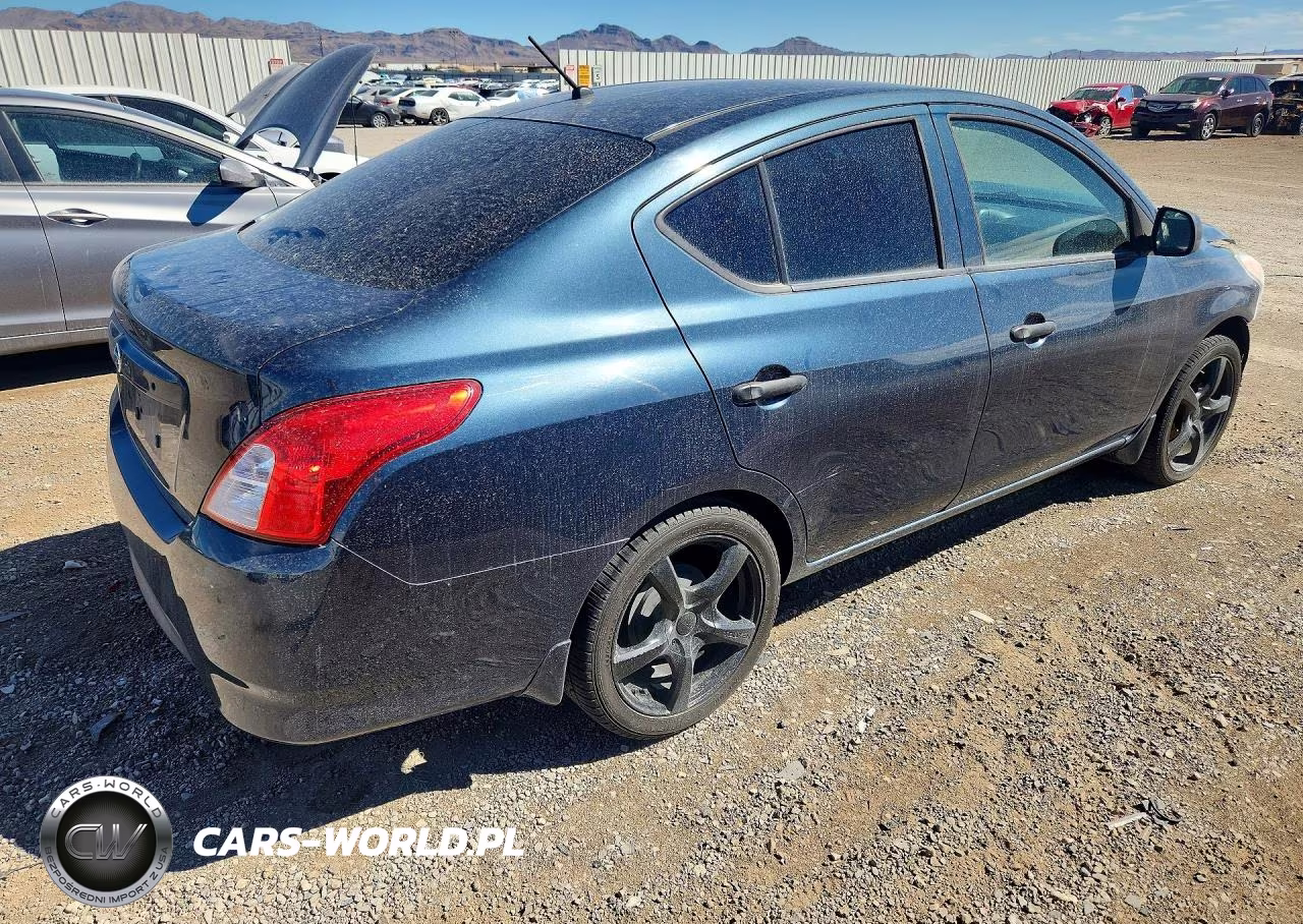 2015 Nissan Versa 1.6 S VIN:3N1CN7AP7FL911878 - 3