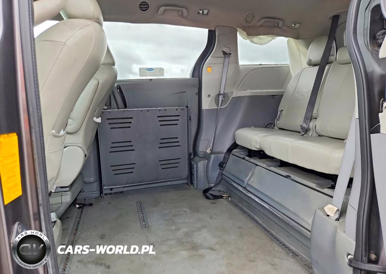 2013 Toyota Sienna Le VIN:5TDKK3DC3DS371908 - 11