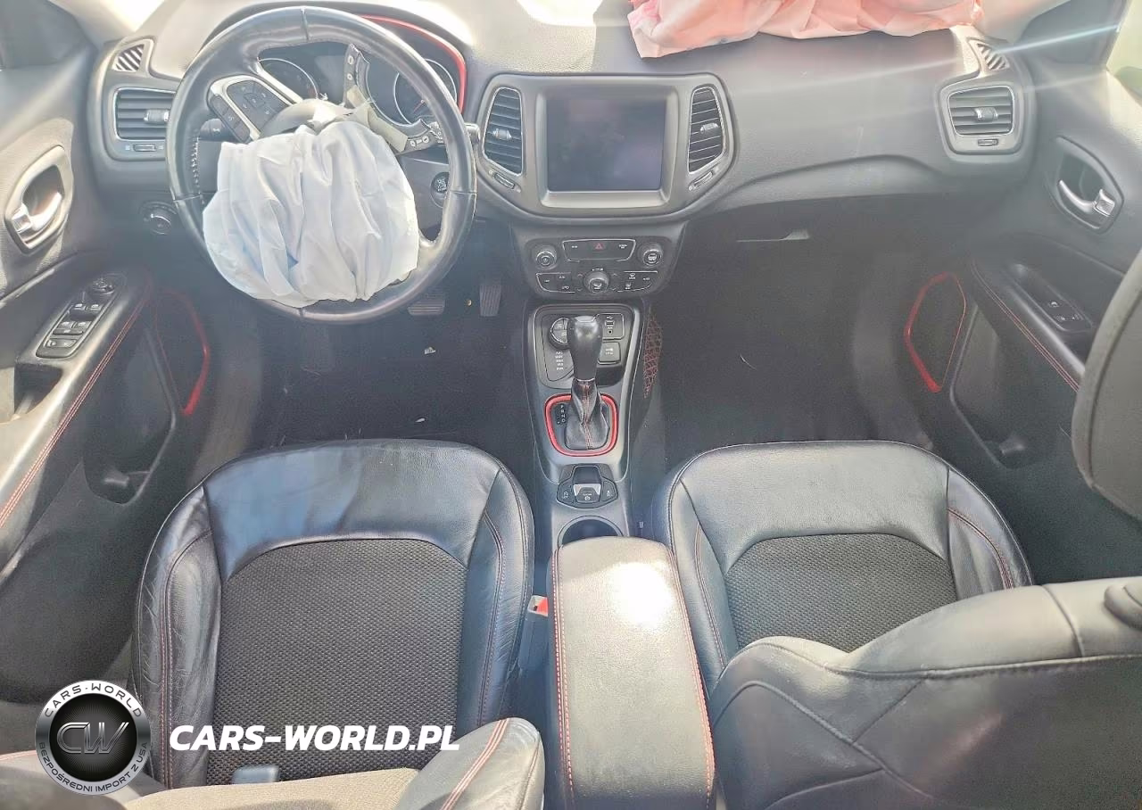 2018 Jeep Compass Trailhawk VIN:3C4NJDDBXJT130247 - 8
