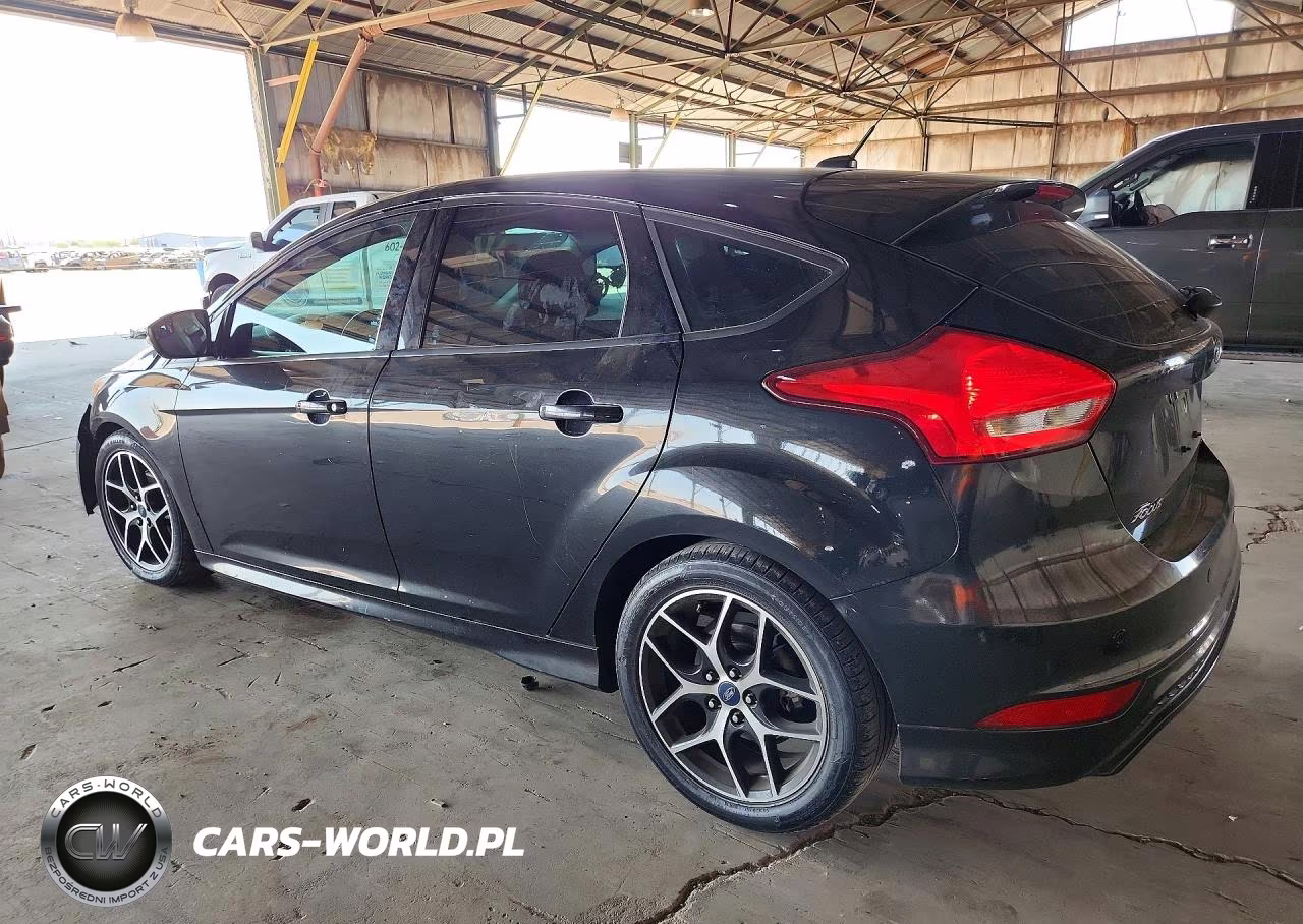 2015 Ford Focus Se VIN:1FADP3K25FL221233 - 2