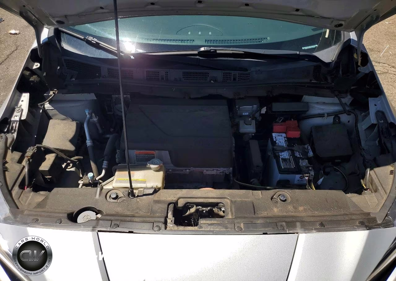 2019 Nissan Leaf S VIN:1N4AZ1CPXKC310866 - 11