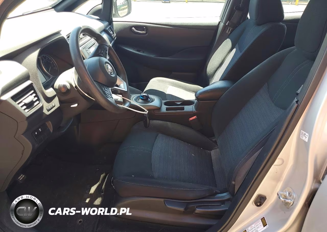2019 Nissan Leaf S VIN:1N4AZ1CPXKC310866 - 7