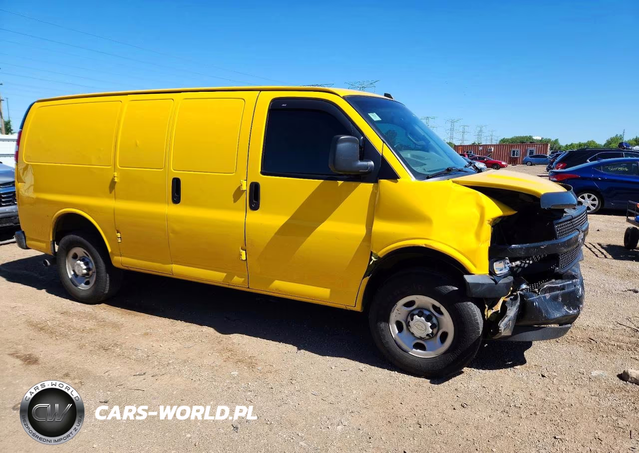 2019 Chevrolet Express G2500 VIN:1GCWGAFP1K1158361 - 4