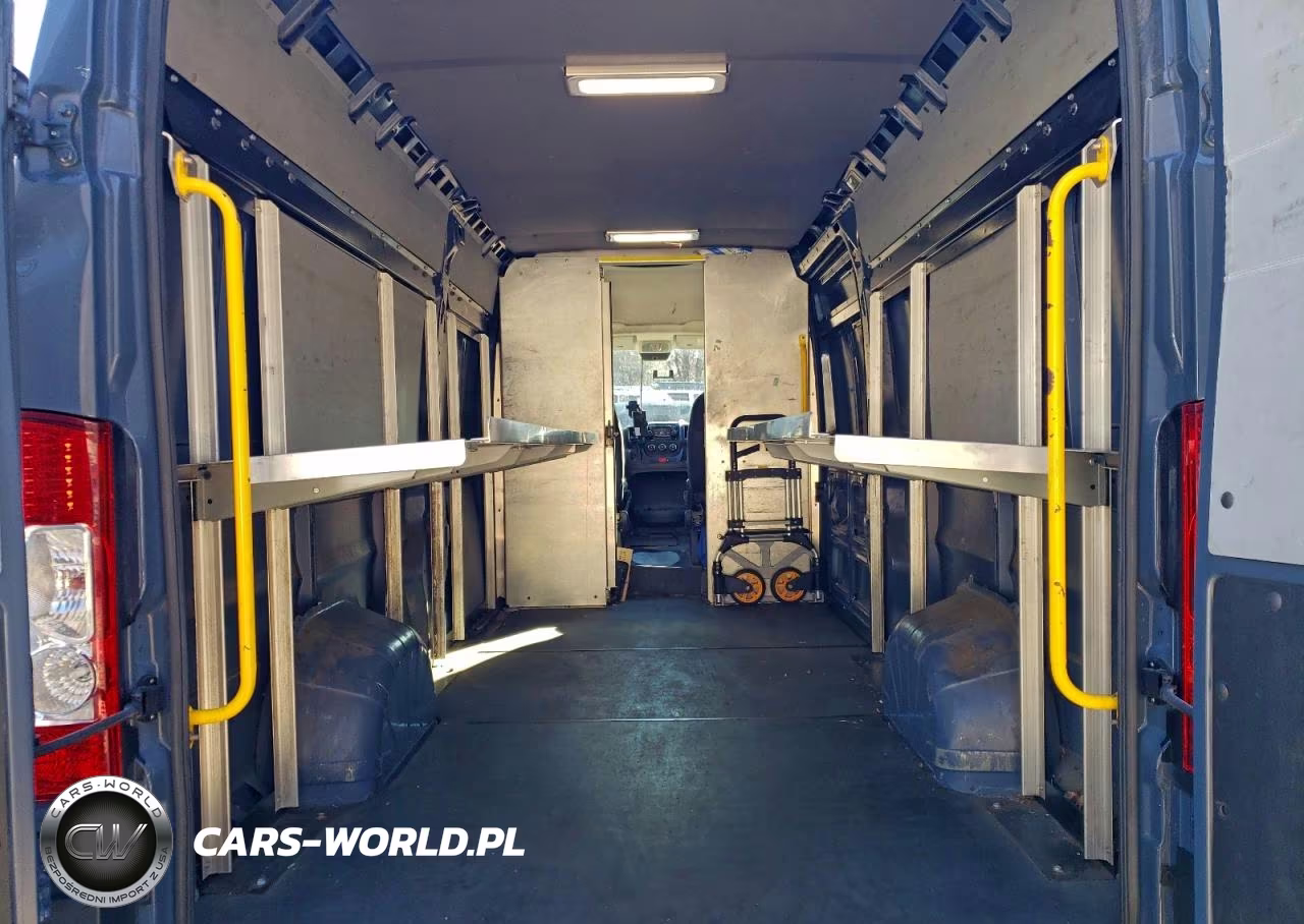 2020 Ram Promaster 3500 Delivery Van VIN:3C6URVJG7LE133941 - 10
