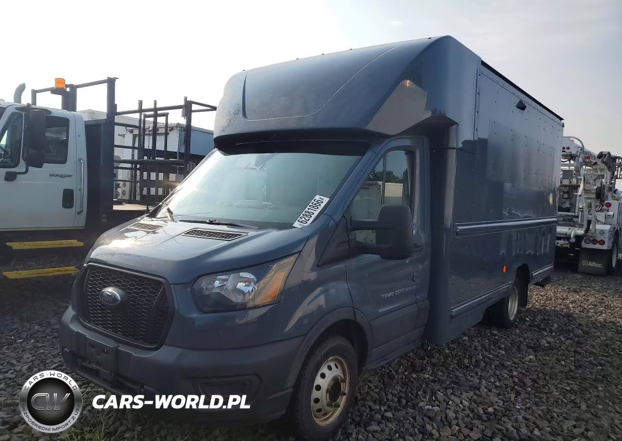 2021 Ford Transit Delivery Truck