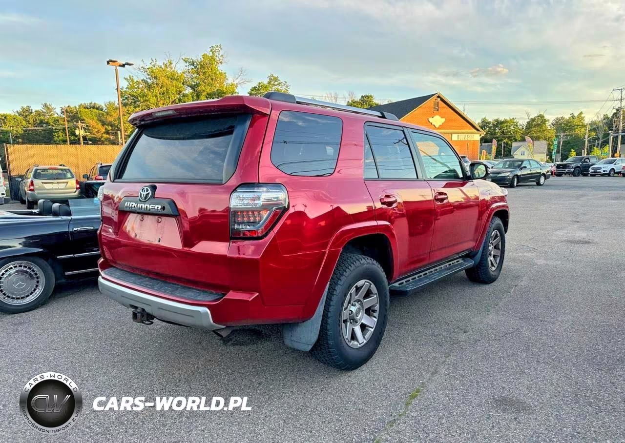 2015 Toyota 4Runner Trail Premium VIN:JTEBU5JRXF5265653 - 4