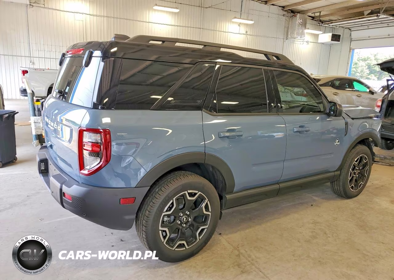 2025 Ford Bronco Sport Outer Banks VIN:3FMCR9CN4SRE68780 - 3
