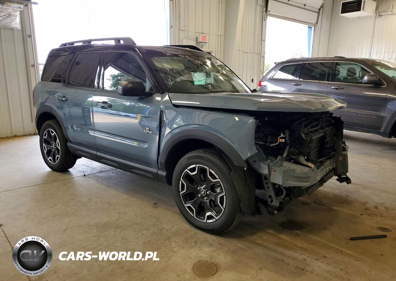 2025 Ford Bronco Sport Outer Banks VIN:3FMCR9CN4SRE68780 - 4