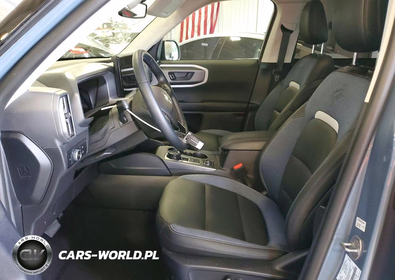 2025 Ford Bronco Sport Outer Banks VIN:3FMCR9CN4SRE68780 - 7