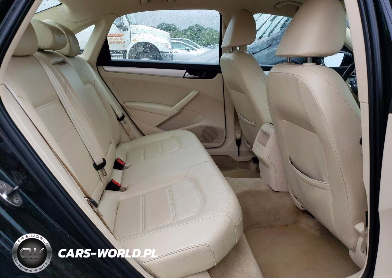 2012 Volkswagen Passat Se VIN:1VWBP7A31CC074209 - 10