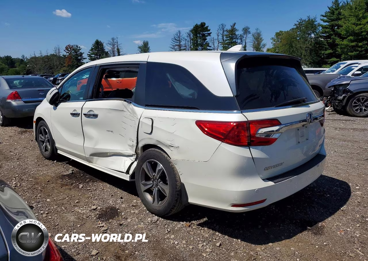 2019 Honda Odyssey Touring VIN:5FNRL6H82KB051855 - 2