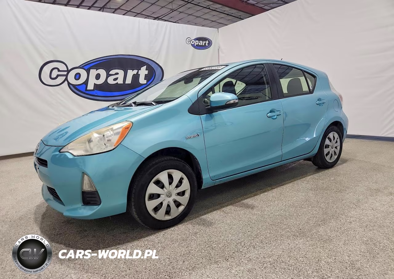 2014 Toyota Prius C Two