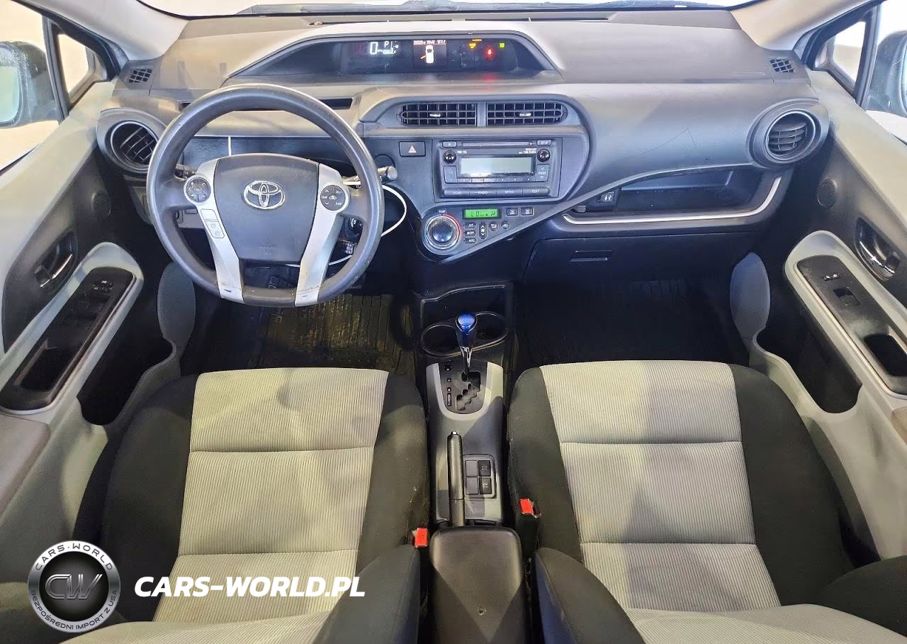 2014 Toyota Prius C Two VIN:JTDKDTB32E1084202 - 8
