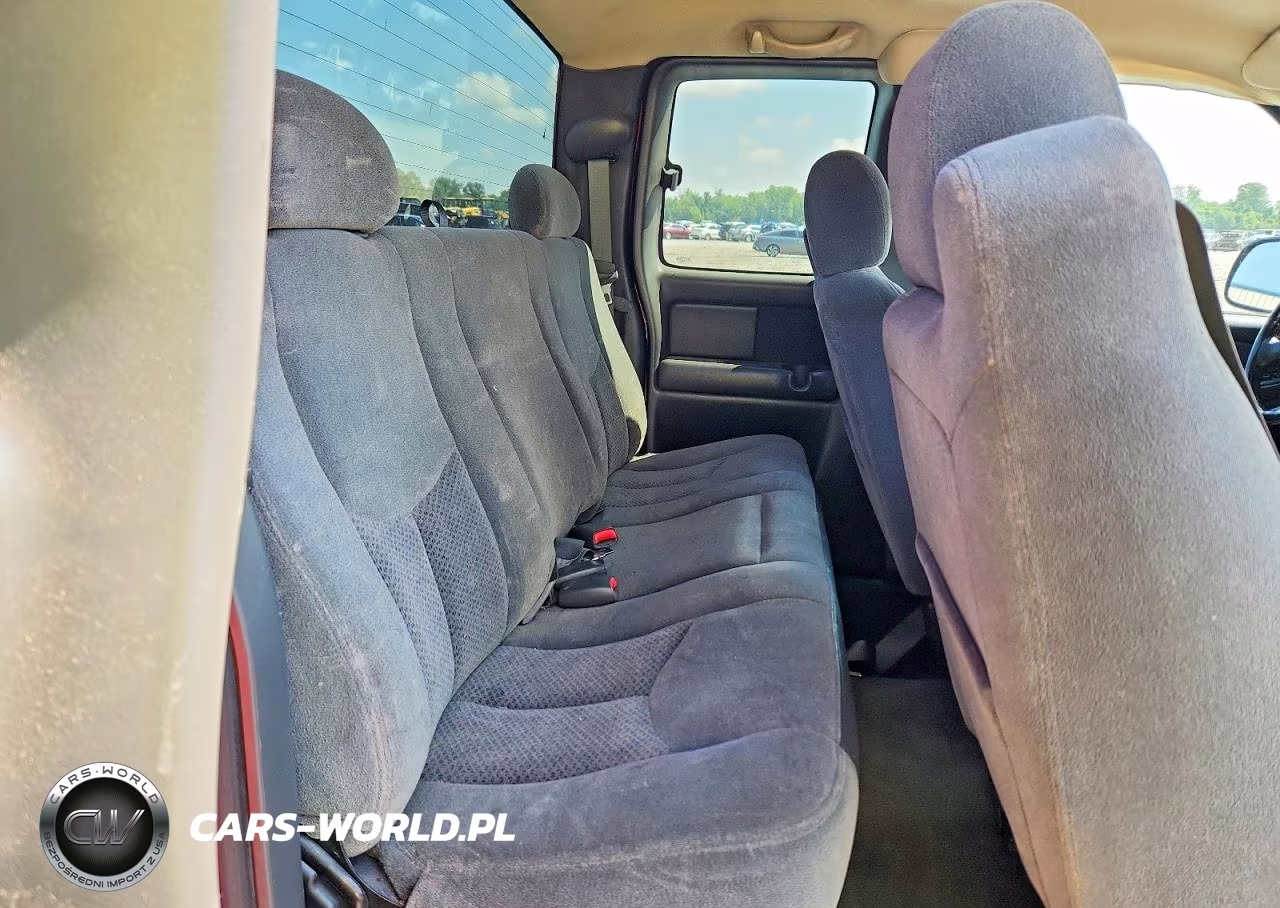 2003 Chevrolet Silverado C1500 VIN:2GCEC19V831161920 - 10