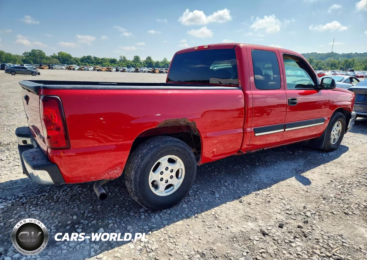 2003 Chevrolet Silverado C1500 VIN:2GCEC19V831161920 - 3