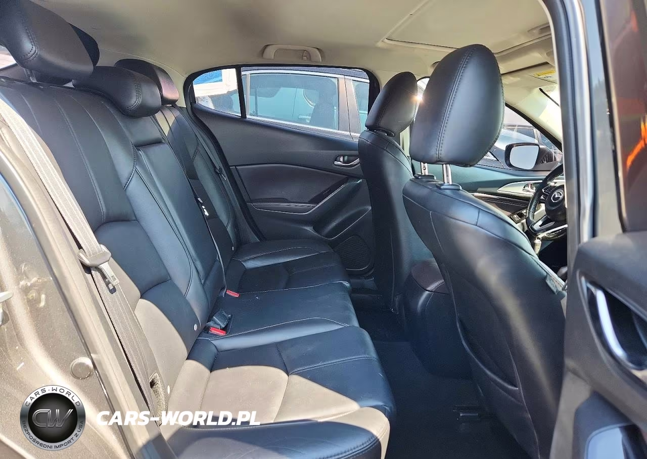 2018 Mazda 3 Touring VIN:3MZBN1L31JM252146 - 10