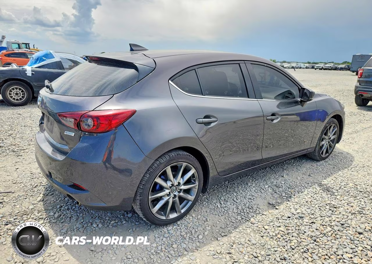 2018 Mazda 3 Touring VIN:3MZBN1L31JM252146 - 3