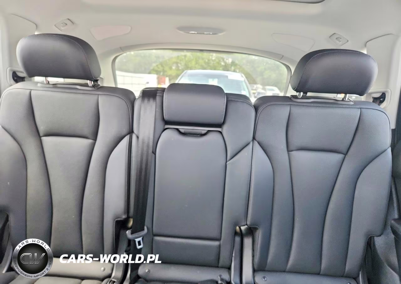 2023 Audi Q7 Premium Plus VIN:WA1LXBF78PD028960 - 10