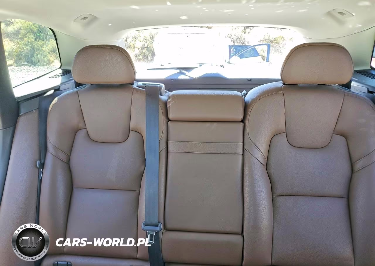 2018 Volvo Xc60 T5 VIN:LYV102RK5JB073082 - 10