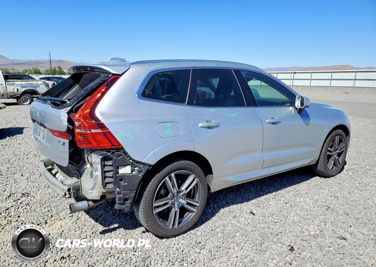2018 Volvo Xc60 T5 VIN:LYV102RK5JB073082 - 3