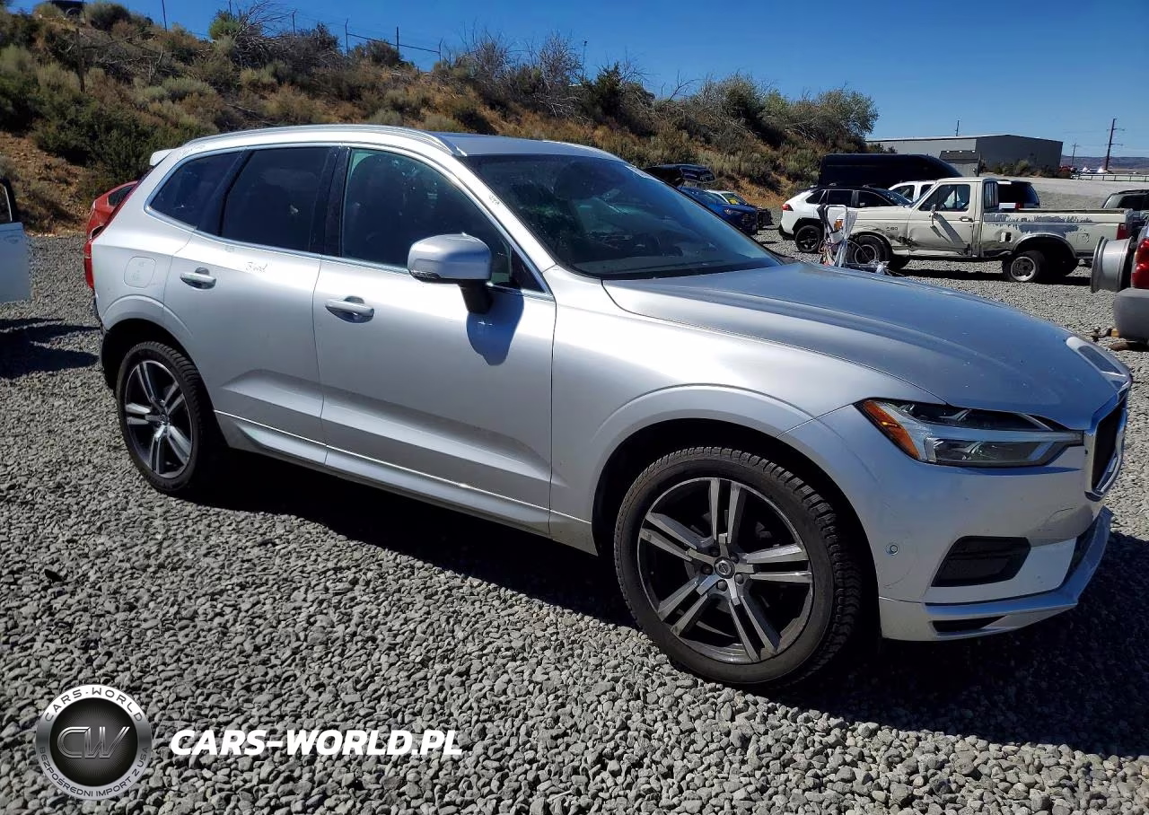 2018 Volvo Xc60 T5 VIN:LYV102RK5JB073082 - 4