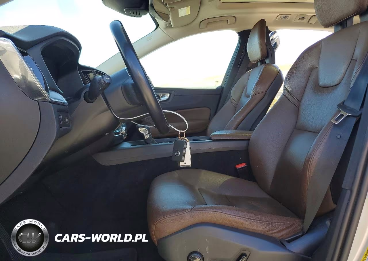 2018 Volvo Xc60 T5 VIN:LYV102RK5JB073082 - 7
