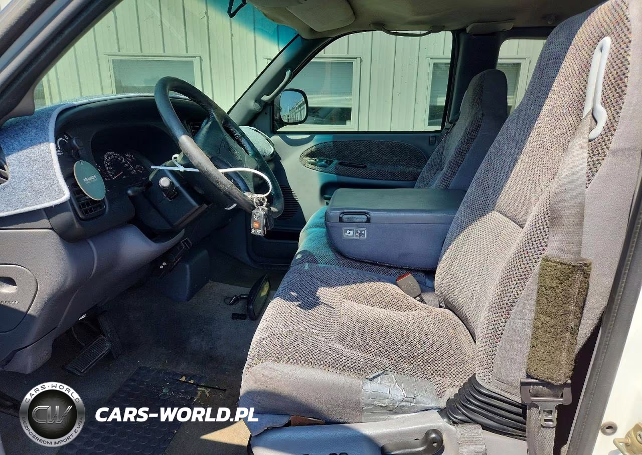 1998 Dodge Ram 1500 VIN:1B7HC13Z5WJ102679 - 7