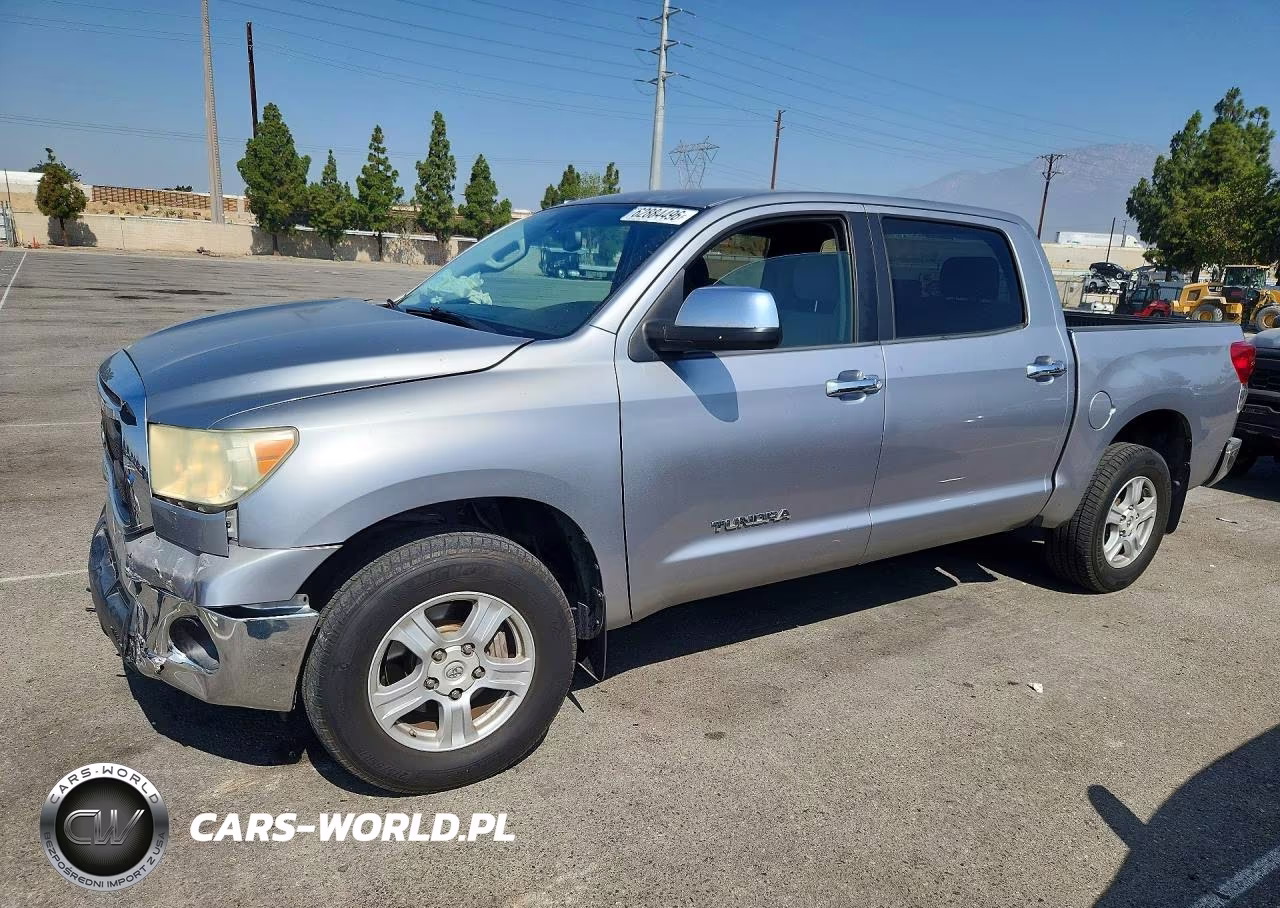 2013 Toyota Tundra Crewmax Sr5