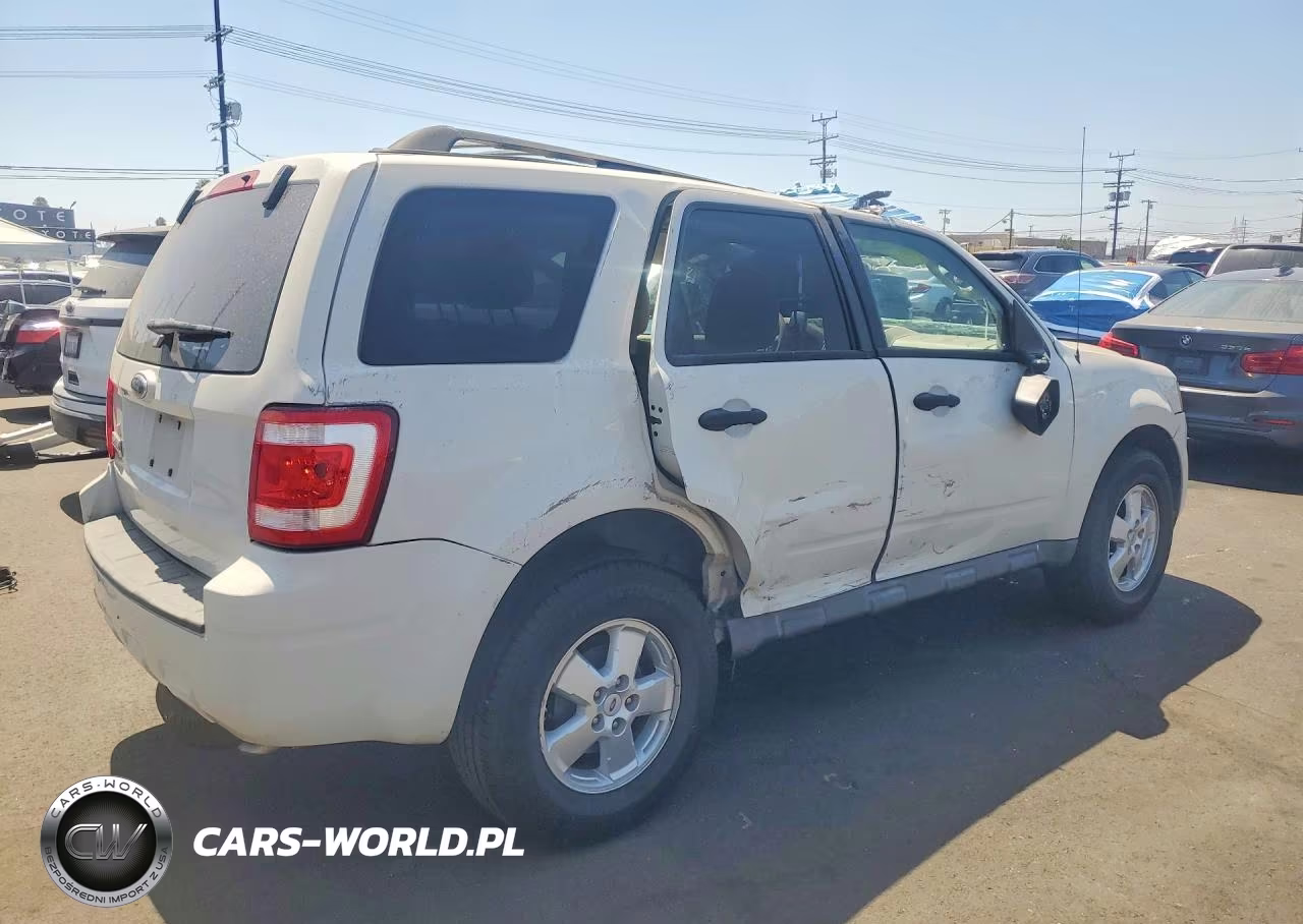 2009 Ford Escape Xlt VIN:1FMCU03G69KC85391 - 3