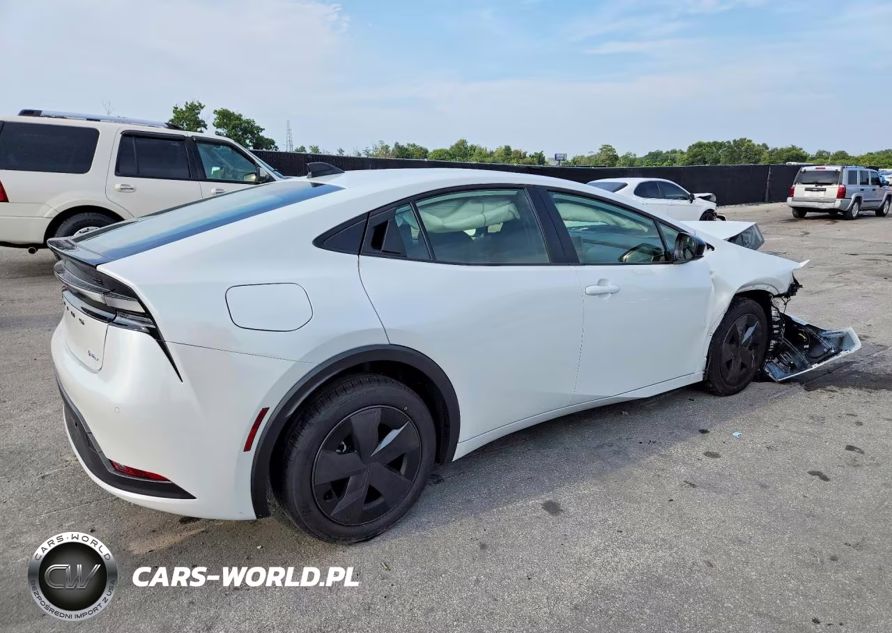 2026 Toyota Prius Plug-In Hybrid Se VIN:JTDACACU1T3063529 - 3