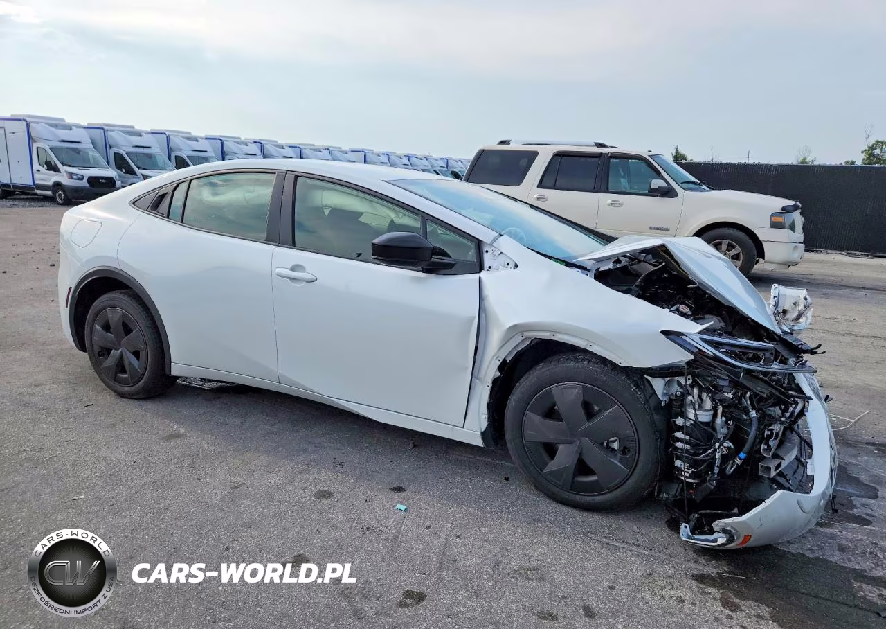 2026 Toyota Prius Plug-In Hybrid Se VIN:JTDACACU1T3063529 - 4