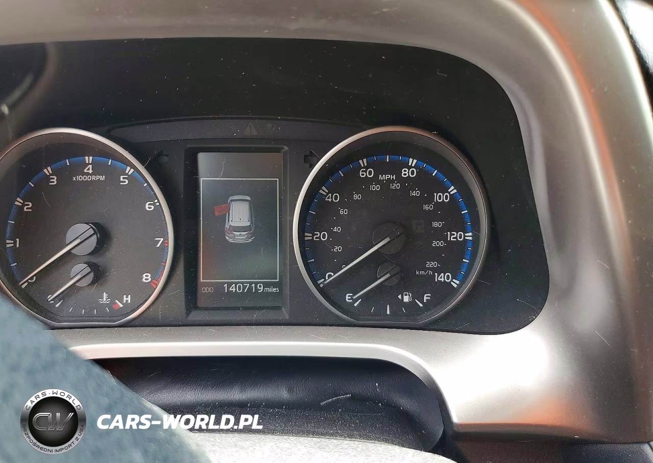 2017 Toyota Rav4 Le VIN:JTMZFREV8HJ111917 - 9