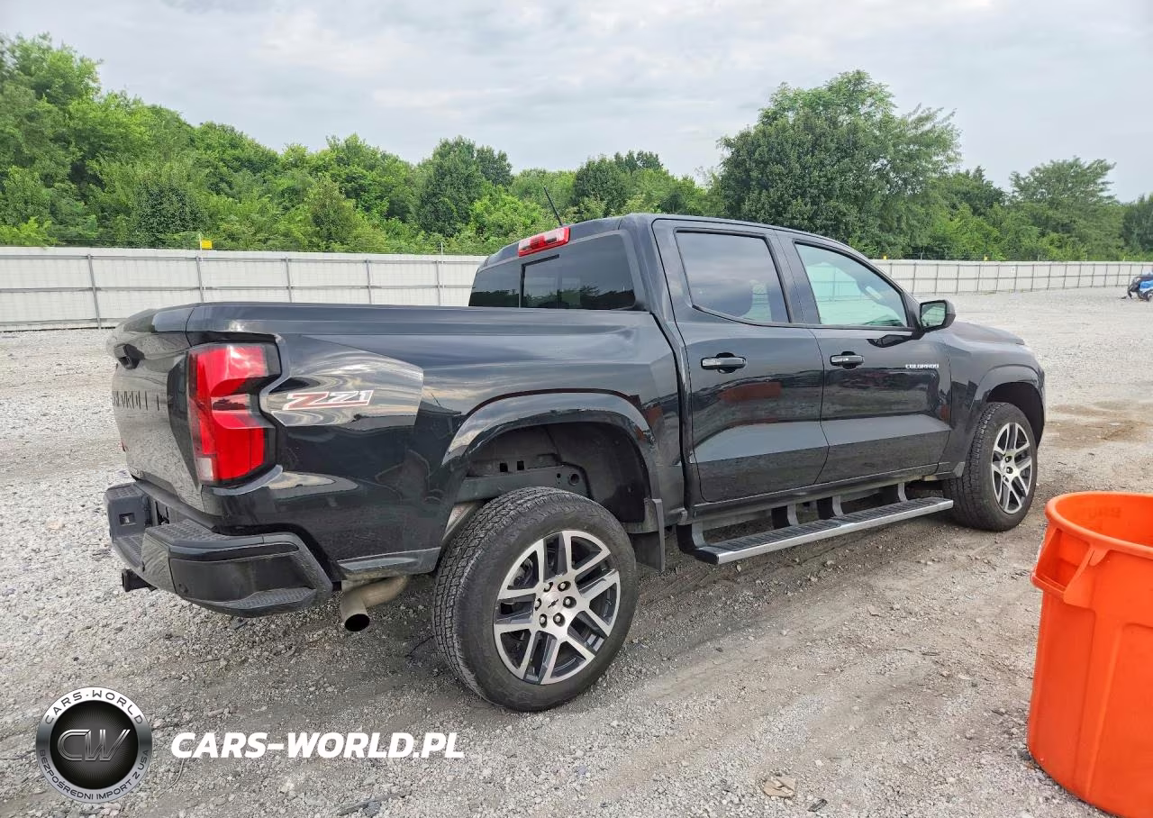 2024 Chevrolet Colorado Z71 VIN:1GCPTDEK9R1238699 - 3