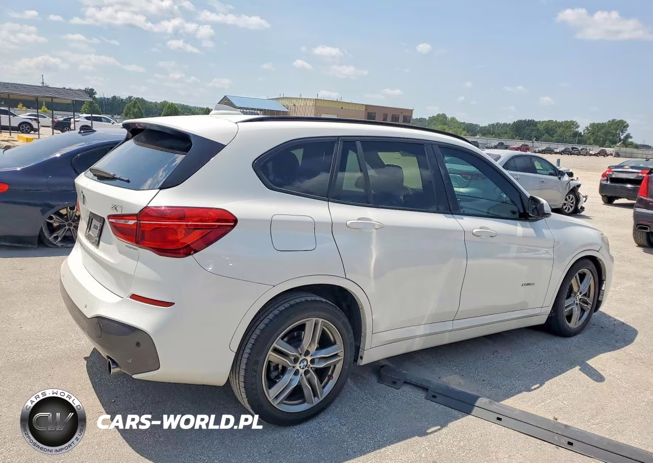 2017 BMW X1 xDrive28I VIN:WBXHT3C33H5F80656 - 3