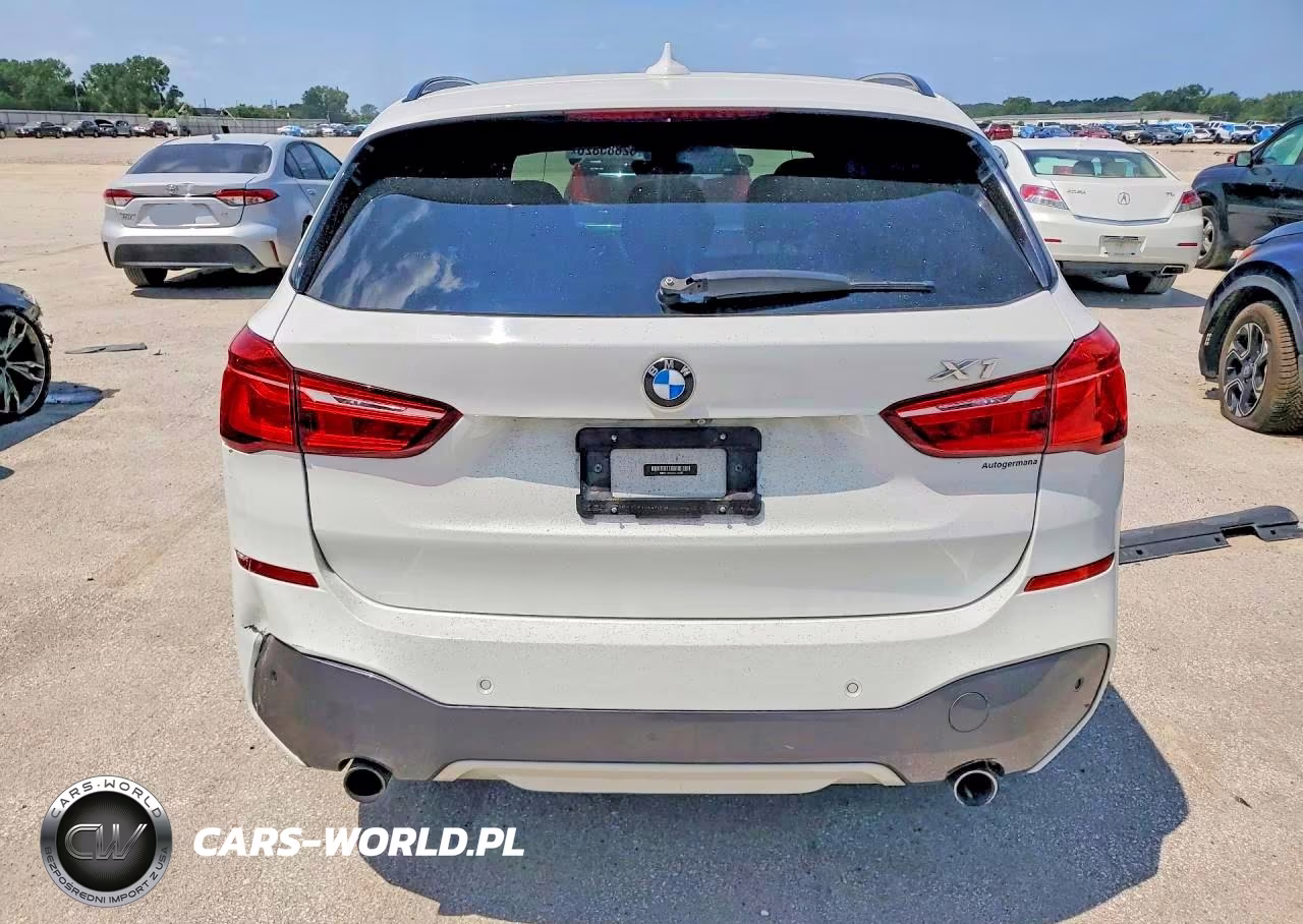 2017 BMW X1 xDrive28I VIN:WBXHT3C33H5F80656 - 6