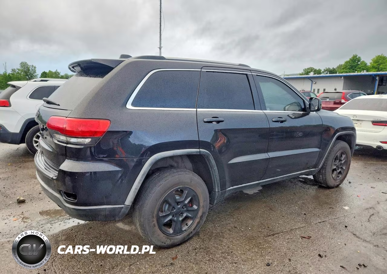 2014 Jeep Grand Cherokee Laredo VIN:1C4RJFAG4EC242850 - 3