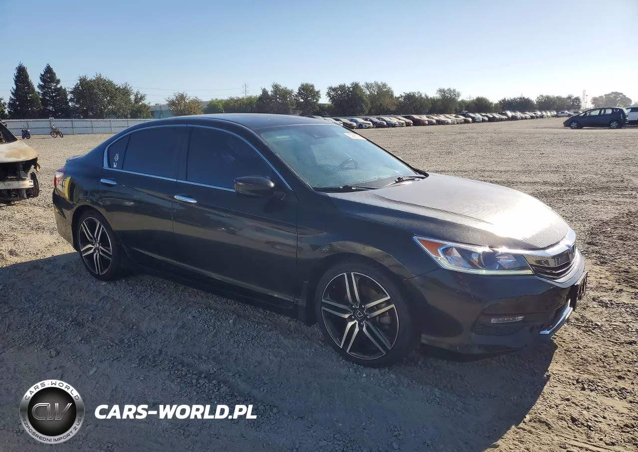 2016 Honda Accord Sport VIN:1HGCR2F6XGA156904 - 4
