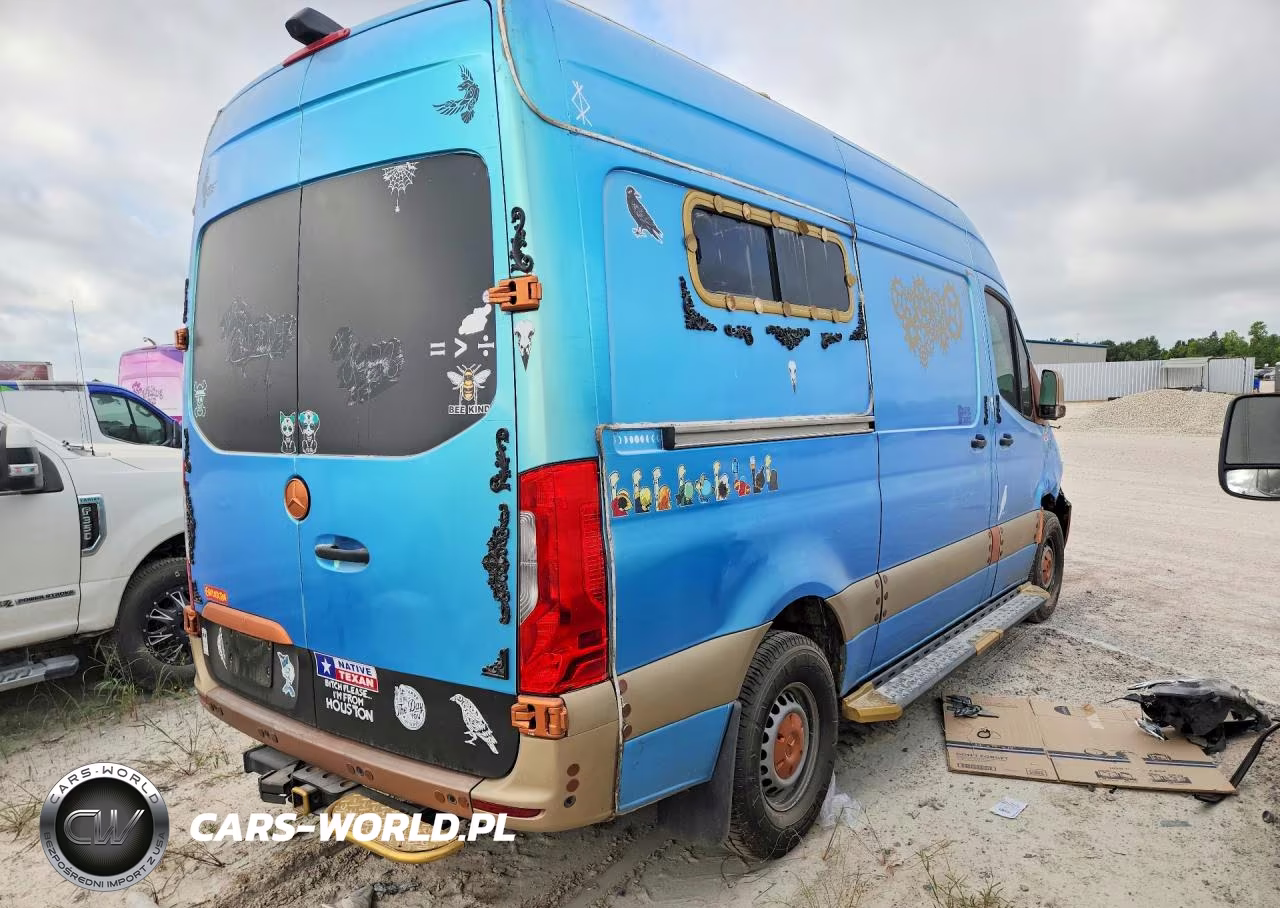 2020 Mercedes-Benz Sprinter 2500 Delivery Van VIN:W1W4EBHY0LT029448 - 3