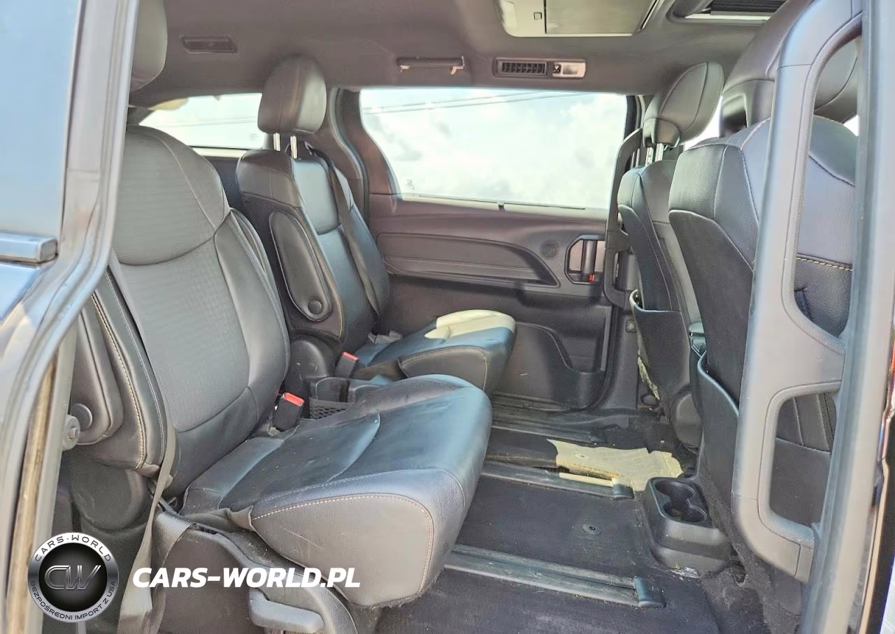 2023 Toyota Sienna Woodland Edition VIN:5TDCSKFC7PS088668 - 11